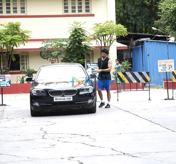 The hunky Aditya Roy Kapoor and the beautiful Rhea Chakraborty snapped at a gym