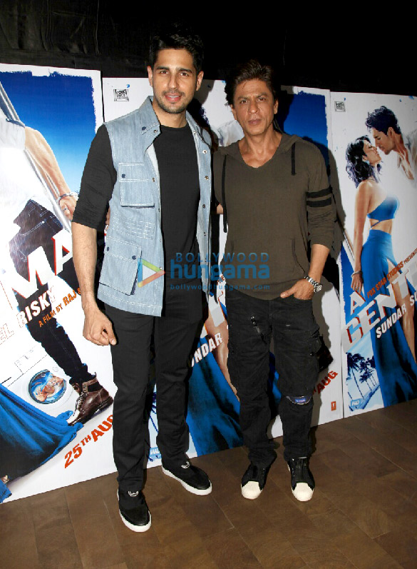 Shah Rukh Khan, Sonakshi Sinha, Aditya Roy Kapur and others at ‘A Gentleman’ screening hosted by Sidharth Malhotra Shah Rukh Khan, Sonakshi Sinha, Aditya Roy Kapur and others at ‘A Gentleman’ screening hosted by Sidharth Malhotra