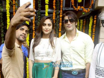 Celebs visit Ekta Kapoor's house to celebrate Ganesh Chaturthi