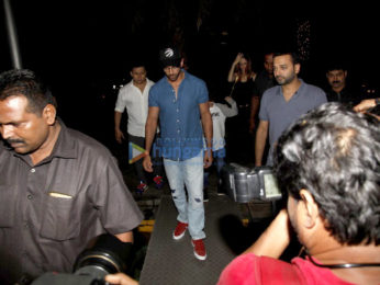 Hrithik Roshan, Sussanne Khan snapped with friends post dinner at Yauatcha, Bandra