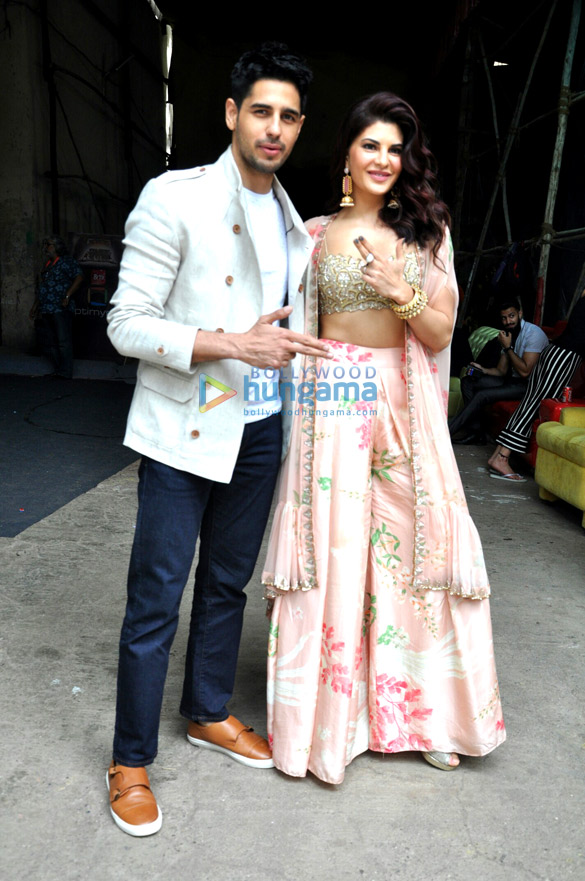 Sidharth Malhotra and Jacqueline Fernandez snapped promoting ‘A Gentleman’ Sidharth Malhotra and Jacqueline Fernandez snapped promoting ‘A Gentleman’