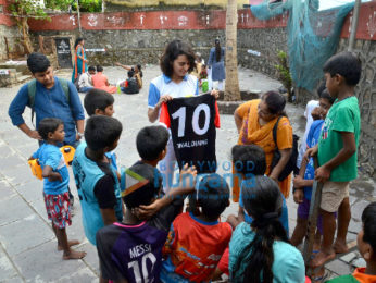 Mandana Karimi snapped with underprivileged kids in Bandra
