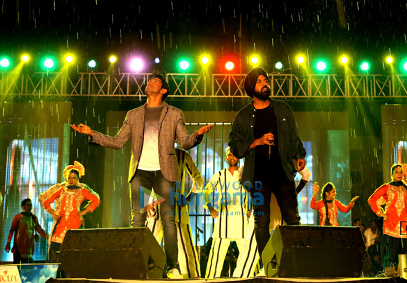 Gippy Grewal & Farhan Akhtar snapped promoting Lucknow Central in Chandigarh Gippy Grewal & Farhan Akhtar snapped promoting Lucknow Central in Chandigarh