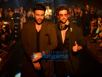 Hrithik Roshan, Esha Gupta, Nidhhi Agerwal and others walk at Tech Fashion Tour Season 3