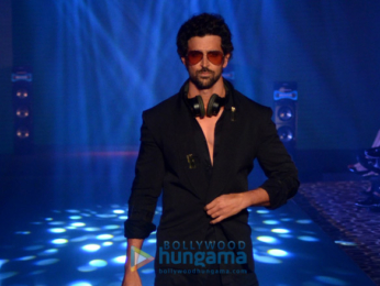 Hrithik Roshan, Esha Gupta, Nidhhi Agerwal and others walk at Tech Fashion Tour Season 3