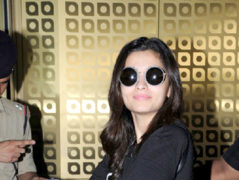 Alia Bhatt, her mother and Sunil Grover snapped at the airport