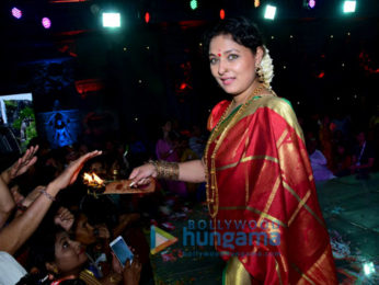 Kajol, Tanishaa Mukerji, Tanuja at North Bombay Sarbojanin Durga Puja