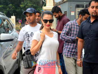 Kangana Ranaut and Ameesha Patel snapped at PVR Juhu
