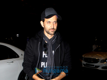 Kangana Ranaut, Hrithik Roshan, Ranveer Singh and Shraddha Kapoor snapped at the airport