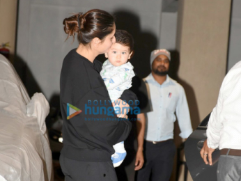 Kareena Kapoor Khan snapped with Taimur post birthday celebrations at Babita Kapoor's house in Bandra