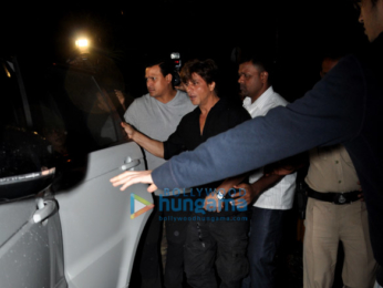 Shah Rukh Khan snapped post dubbing in bandra