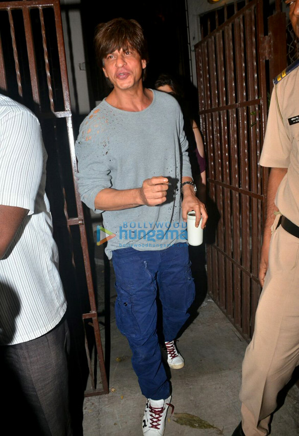 Shah Rukh Khan snapped at a studio Shah Rukh Khan snapped at a studio
