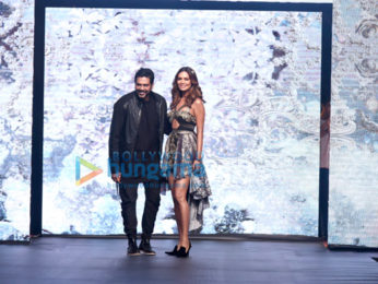 Esha Gupta walks the ramp for Rocky S at the IBFW on day 2 in Goa