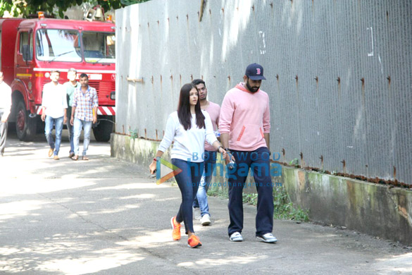 Fire breaks out at La Mer, Bandra; Aishwarya Rai Bachchan and Abhishek Bachchan pay a visit Fire breaks out at La Mer, Bandra; Aishwarya Rai Bachchan and Abhishek Bachchan pay a visit
