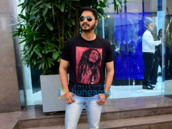 'Golmaal Again' team snapped having lunch