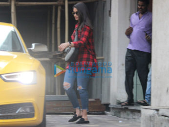 Ileana D'Cruz spotted at clinic Bandra