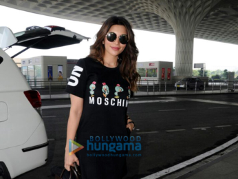 Ranbir Kapoor and Shama Sikander spotted at the airport