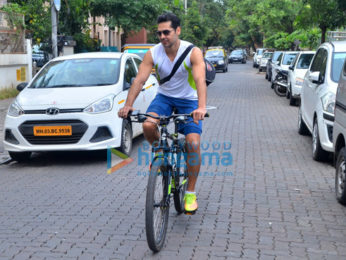 Ranbir Kapoor, Arjun Kapoor, Sidharth Malhotra and Others snapped at a soccer match
