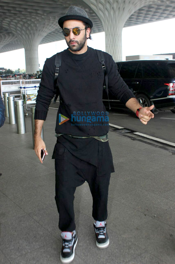 Ranbir Kapoor and Shama Sikander spotted at the airport Ranbir Kapoor and Shama Sikander spotted at the airport
