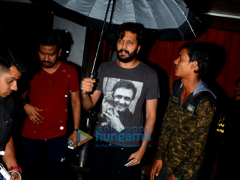 Riteish Deshmukh spotted at Salt Water Cafe, Bandra