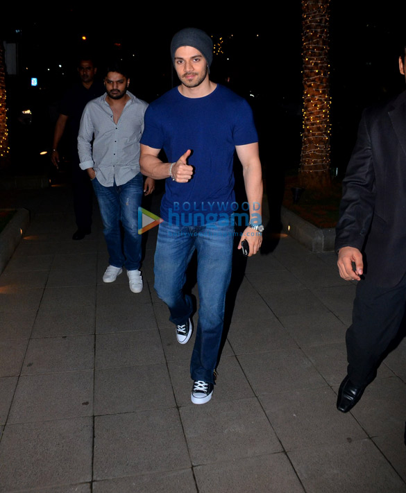 Esha Deol and Sooraj Pancholi snapped at BKC Esha Deol and Sooraj Pancholi snapped at BKC