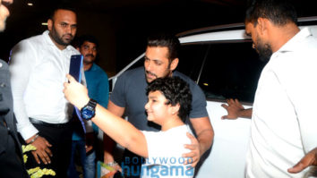 Salman Khan, Kriti Sanon and others grace Ramesh S Taurani’s Diwali party