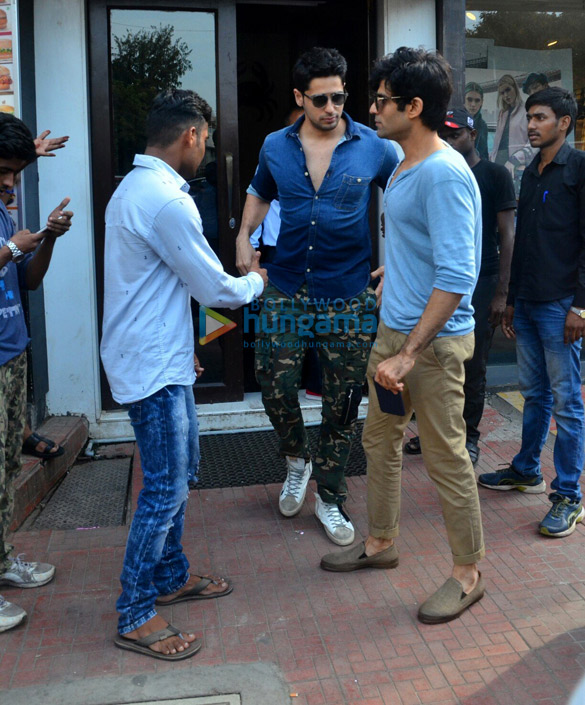 Spotted Sidharth Malhotra at Bastian Spotted Sidharth Malhotra at Bastian