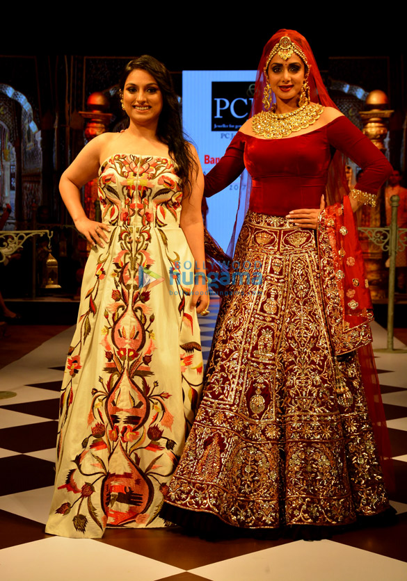 Sridevi, Shruti Hassan, Saina Nehwal walk the ramp at the ‘Bangalore Times Fashion Week 2017’ Sridevi, Shruti Hassan, Saina Nehwal walk the ramp at the ‘Bangalore Times Fashion Week 2017’