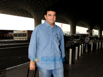 Aamir Khan, Akshay Kumar, Sunny Leone and others snapped at the airport
