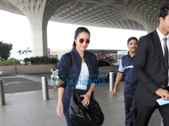 Aamir Khan, Akshay Kumar, Sunny Leone and others snapped at the airport