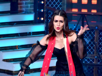Hrithik Roshan, Kriti Sanon and Rajkummar Rao snapped on sets of Farah Khan's Lip Sing Battle
