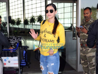 Hrithik Roshan, Shilpa Shetty and others snapped at the airport
