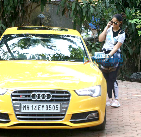 Ileana D’cruz snapped post her dance class Ileana D’cruz snapped post her dance class