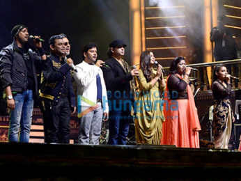 A. R Rahman snapped performing at his concert
