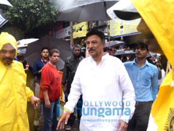 Abhishek Bachchan, Salim Khan, Ranbir Kapoor and others attend the funeral of the late Shashi Kapoor