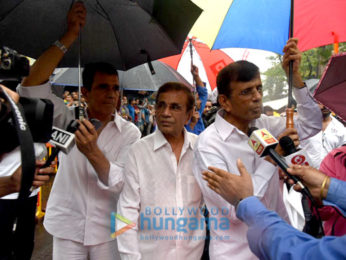 Abhishek Bachchan, Salim Khan, Ranbir Kapoor and others attend the funeral of the late Shashi Kapoor