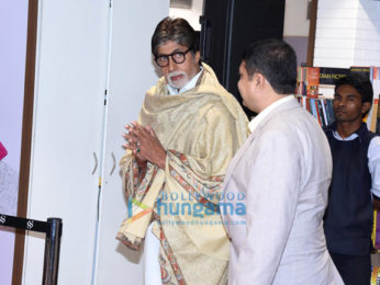 Amitabh Bachchan graces the launch of the book 'Bollywood'