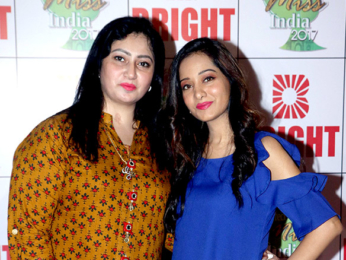 Anup Jalota and others introduce models for '7th Bright Perfect Miss India'