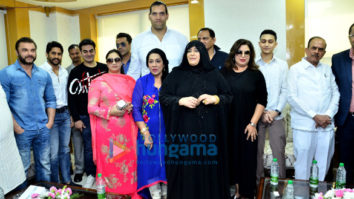 Arbaaz Khan, Sohail Khan, and Farah Khan grace the launch of the Heera Group of companies