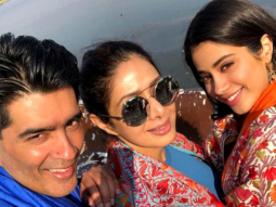 Dhadak: Sridevi supports daughter Janhvi Kapoor on her first day of the shoot in Udaipur! Dhadak: Sridevi supports daughter Janhvi Kapoor on her first day of the shoot in Udaipur!