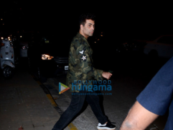 Farhan Akhtar, Ritesh Sidhwani, Shweta Nanda and Karan Johar spotted at Zoya Akhtar's house
