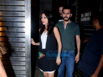 Farhan Akhtar, Ritesh Sidhwani, Shweta Nanda and Karan Johar spotted at Zoya Akhtar's house