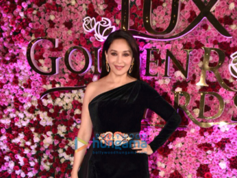 Jacqueline Fernandez, Bhumi Pednekar, Urvashi Rautela & other celebrities grace ‘Lux Golden Rose Awards 2017’ in Mumbai
