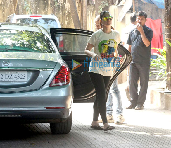 Kareena Kapoor Khan snapped at gym Kareena Kapoor Khan snapped at gym