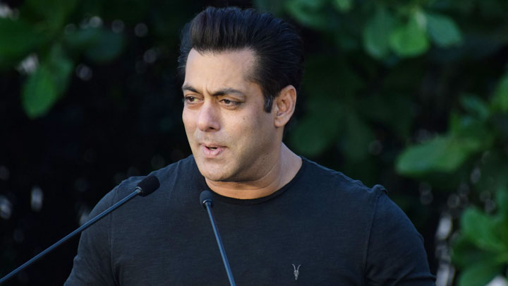 Salman Khan’s FUNNY Reaction On Black Buck Controversy | Bina Kak’s Book Launch