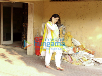 Sara Ali Khan spotted at Bandra