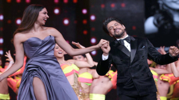 Shah Rukh Khan roped in as the host for Lux Golden Rose Awards 2017