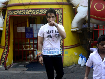 Tusshar Kapoor and his son Laksshya snapped at Shani Temple in Juhu