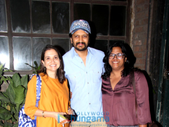 Aftab Shivdasani, Riteish Deshmukh and Anupama Chopra spotted at Pali Village Cafe