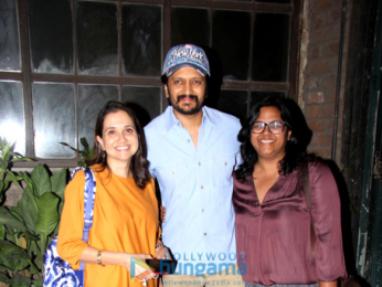 Aftab Shivdasani, Riteish Deshmukh and Anupama Chopra spotted at Pali Village Cafe